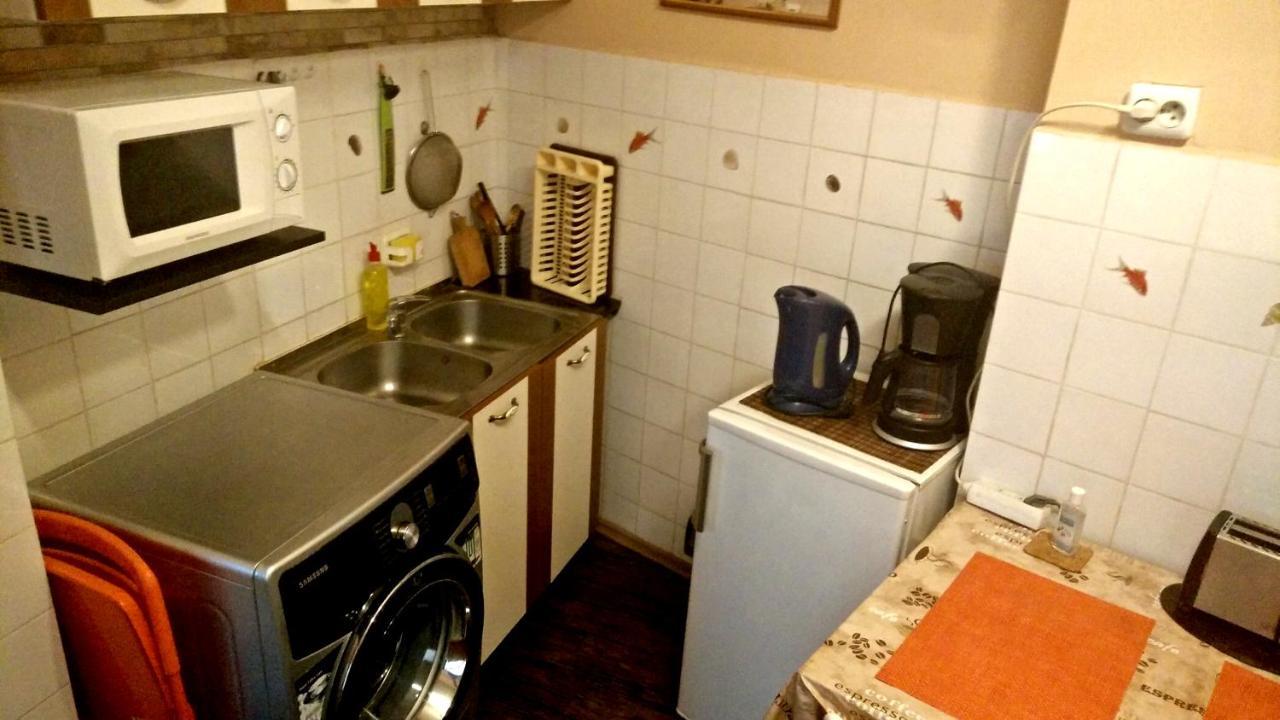 Studio Amzei Boekarest Buitenkant foto